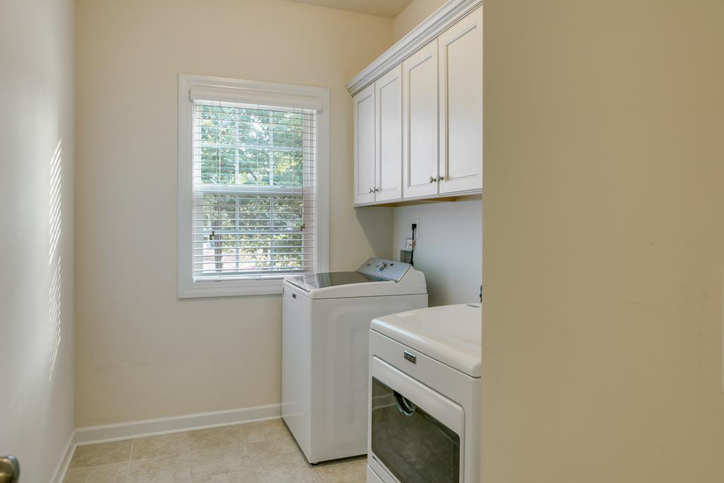 Upstairs Large Walk-in Laundry Room 